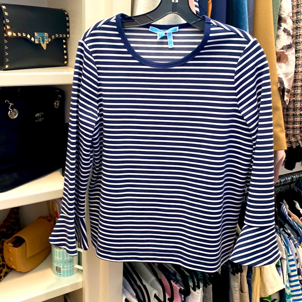 Adorable Draper James Bell Sleeve Top for Fall